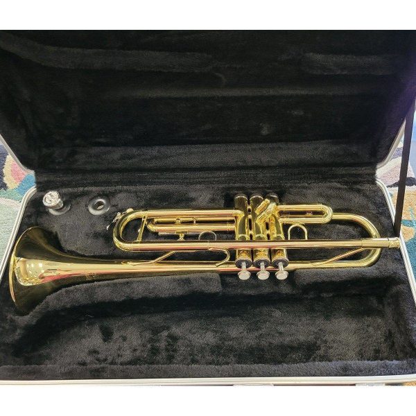 Used Antigua Winds Vosi Bb Student Trumpet With Case TR2560LQ Fashion